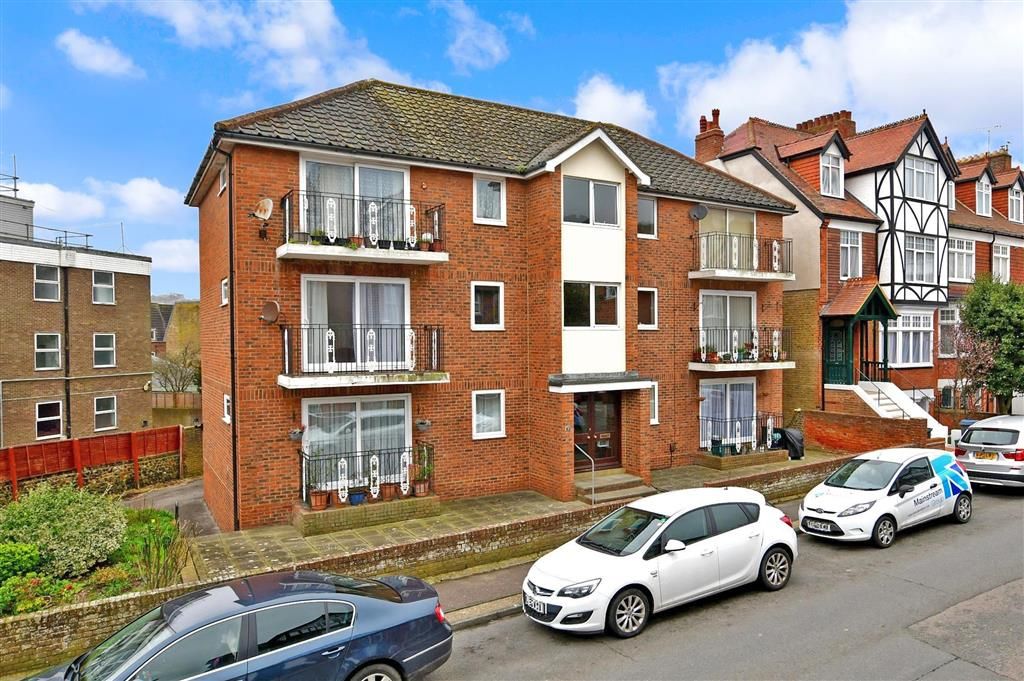 2 bed flat for sale in Park Avenue, Dover, Kent CT16 Zoopla