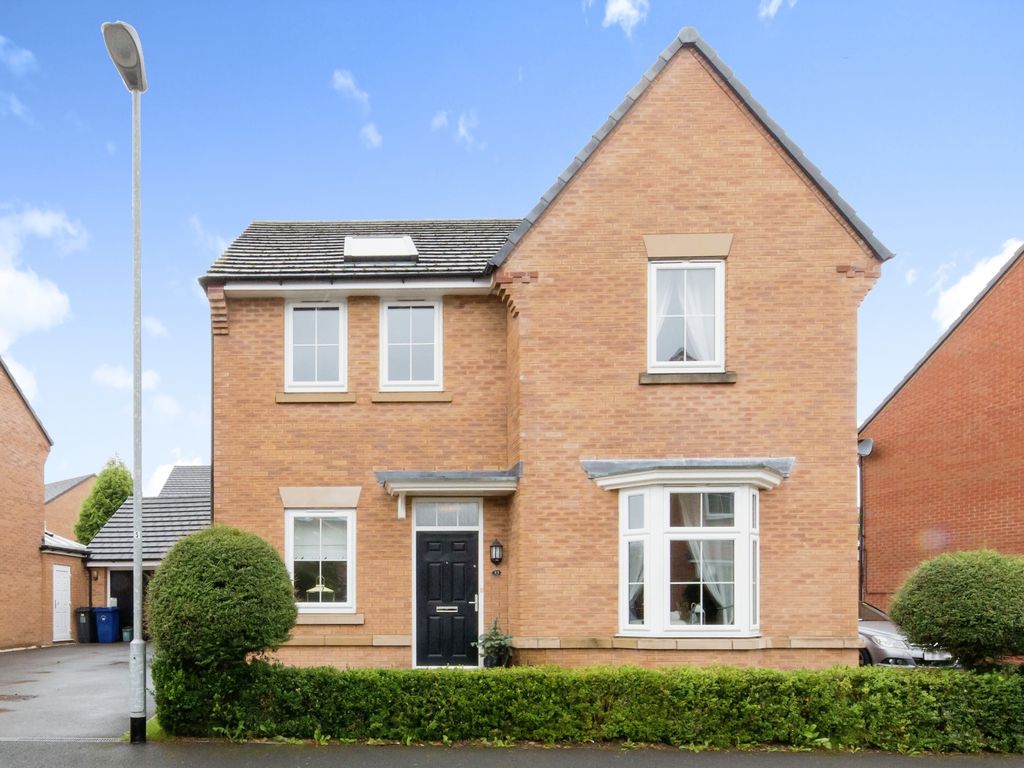 4 bed detached house for sale in Bowers Drive, Silverdale, Newcastle