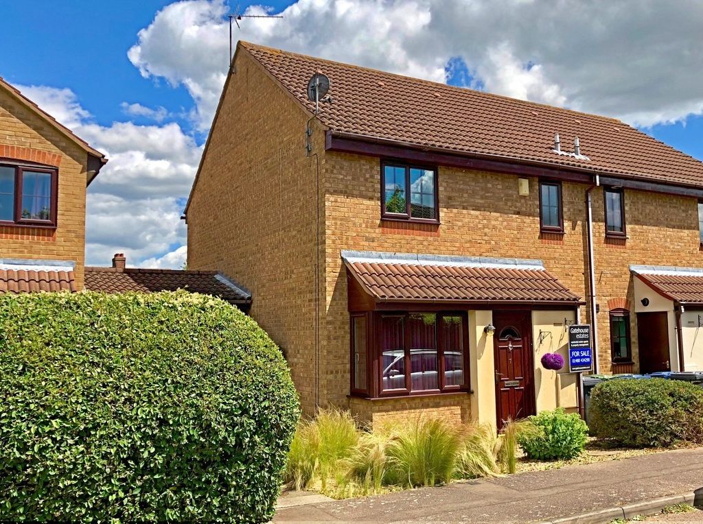 1 bed terraced house to rent in Betts Close, Godmanchester PE29, £725