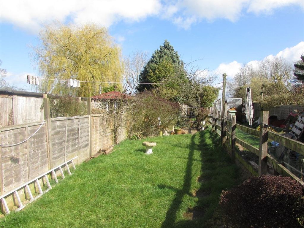 2 bed terraced house for sale in The Lane, Tebworth, Leighton Buzzard LU7 Zoopla