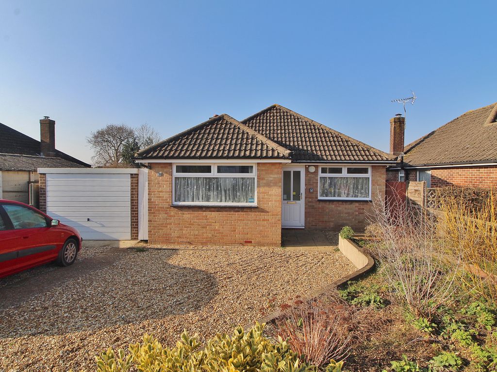 3 bed detached bungalow for sale in Buckland Close, Waterlooville PO7