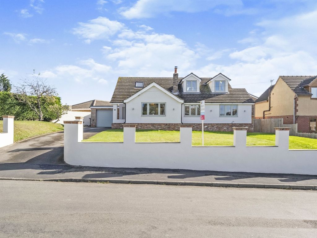 4 bed detached bungalow for sale in Church Lane, Harlington, Doncaster
