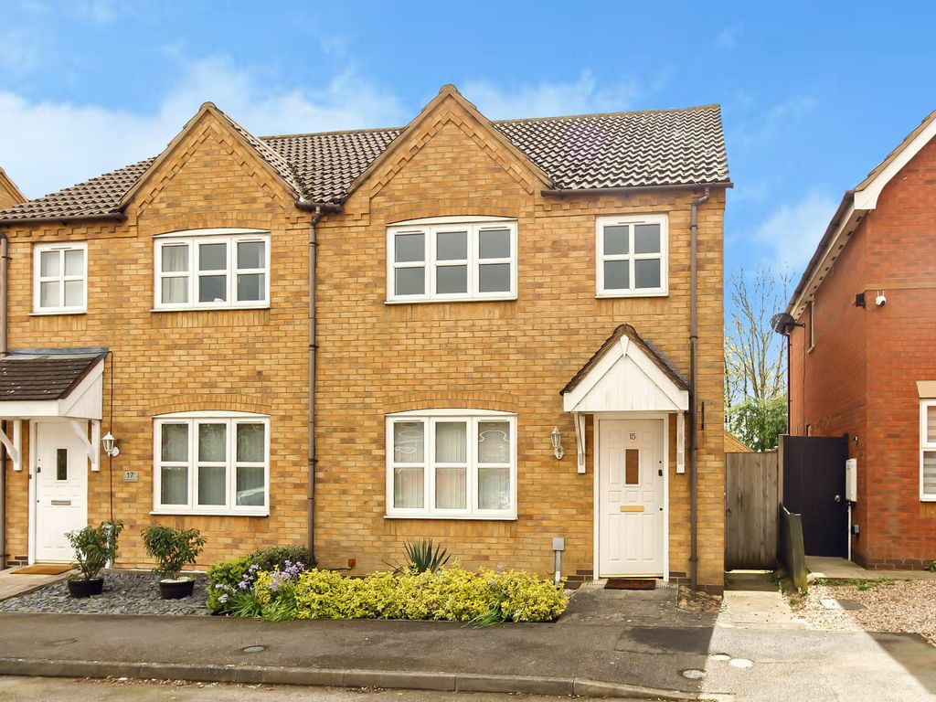3 bed semidetached house for sale in Aldsworth Close, Wellingborough