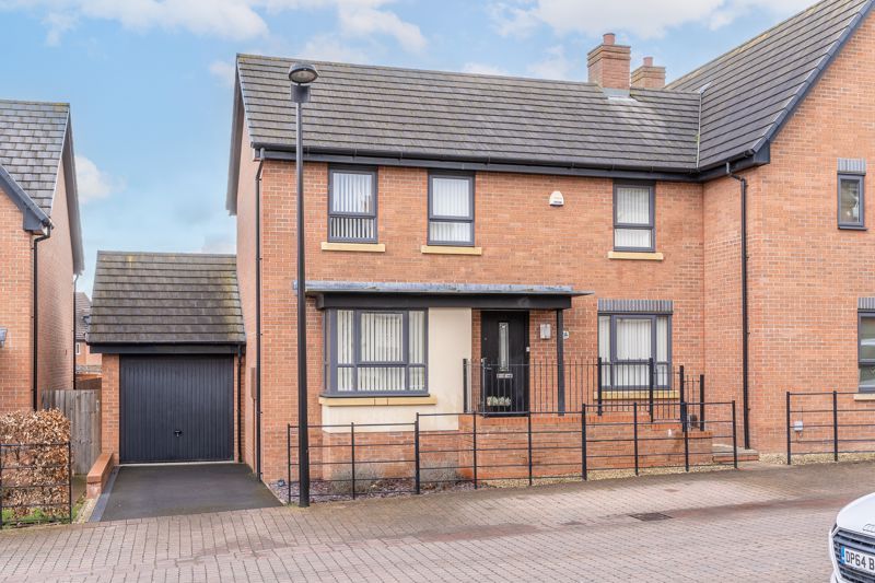 3 bed semidetached house for sale in Duddell Street, Lawley Village