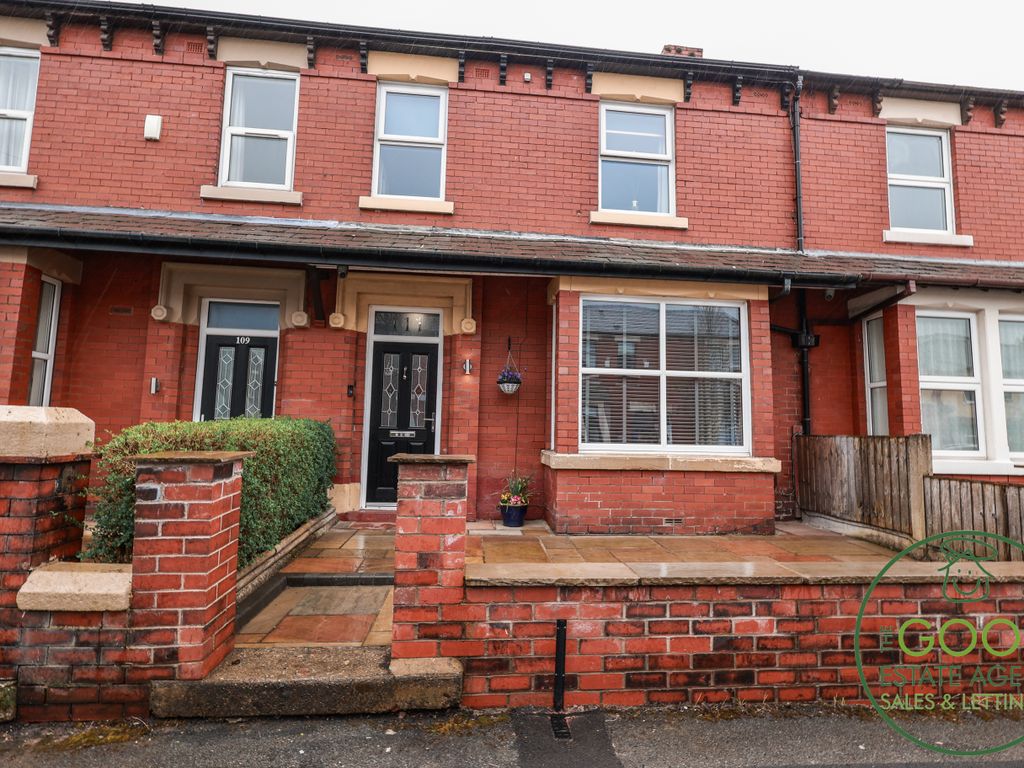 3 bed terraced house for sale in Queens Road, Preston PR2, £195,000