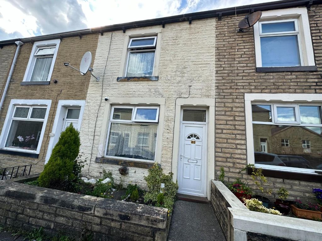2 bed terraced house to rent in Temple Street, Nelson BB9, £450 pcm