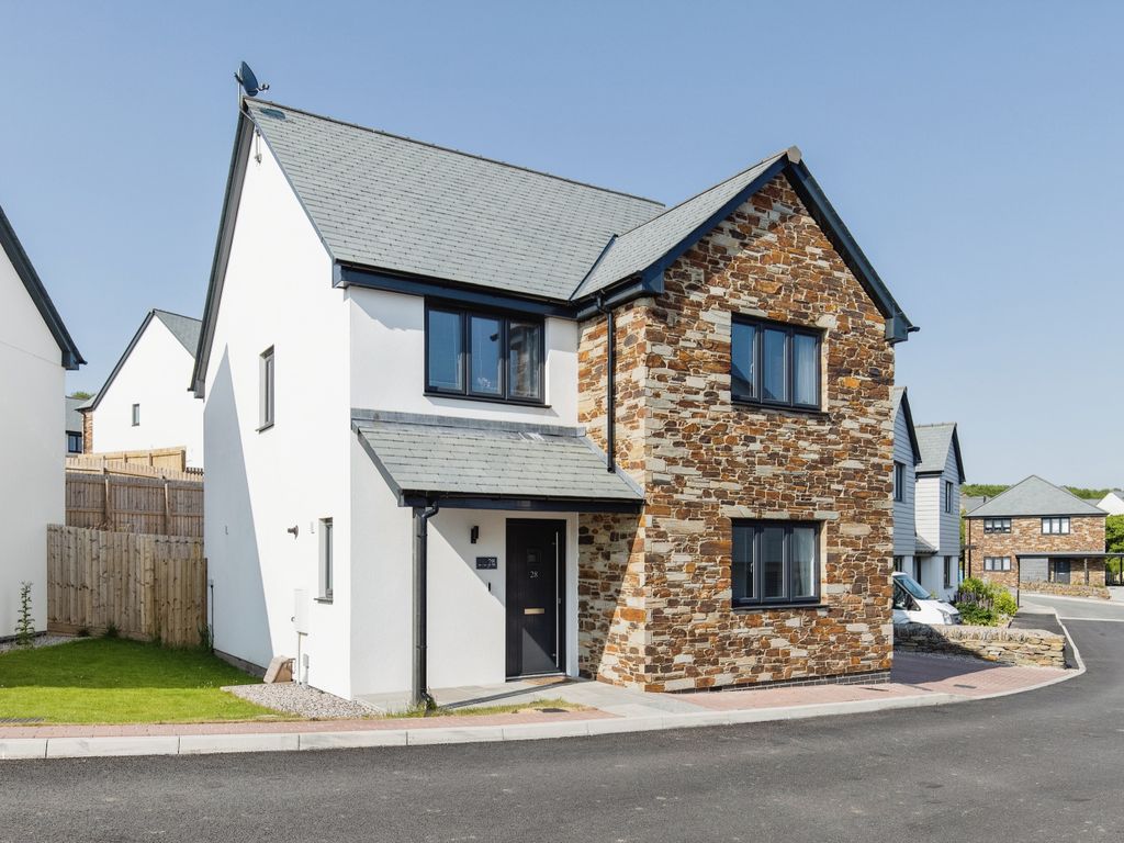 4 bed detached house for sale in Mulberry Gardens, St. Austell PL25, £