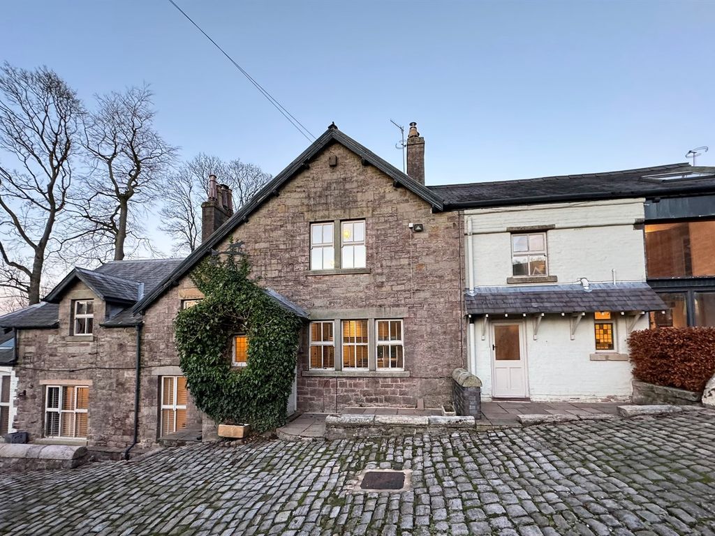 9 bed semidetached house for sale in ChapelEnLeFrith, High Peak