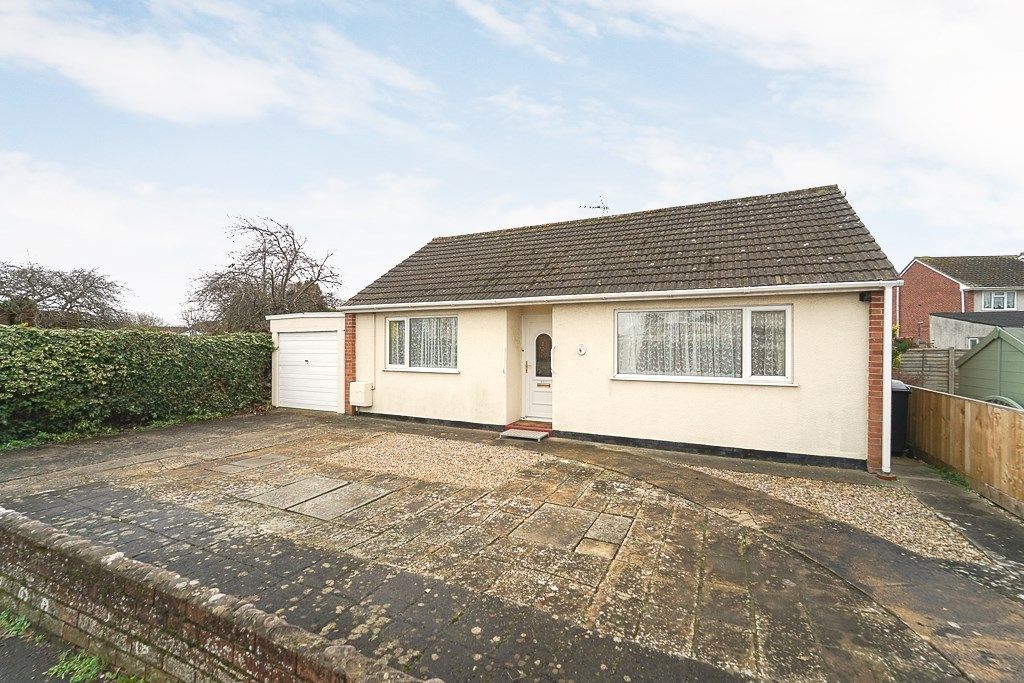 2 bed bungalow for sale in Love Lane, BurnhamOnSea TA8 Zoopla