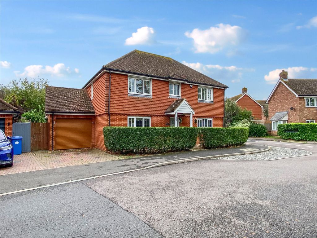 4 bed detached house for sale in Mulberry Way, Sittingbourne, Kent ME10