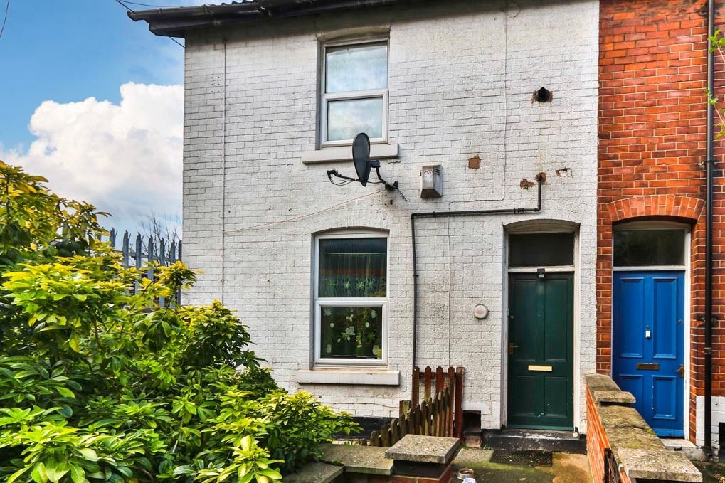 2 bed end terrace house for sale in Railway Houses, Londesborough