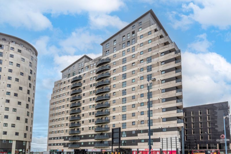 1 bed flat for sale in Masshouse Plaza, City Centre, Birmingham B5 Zoopla