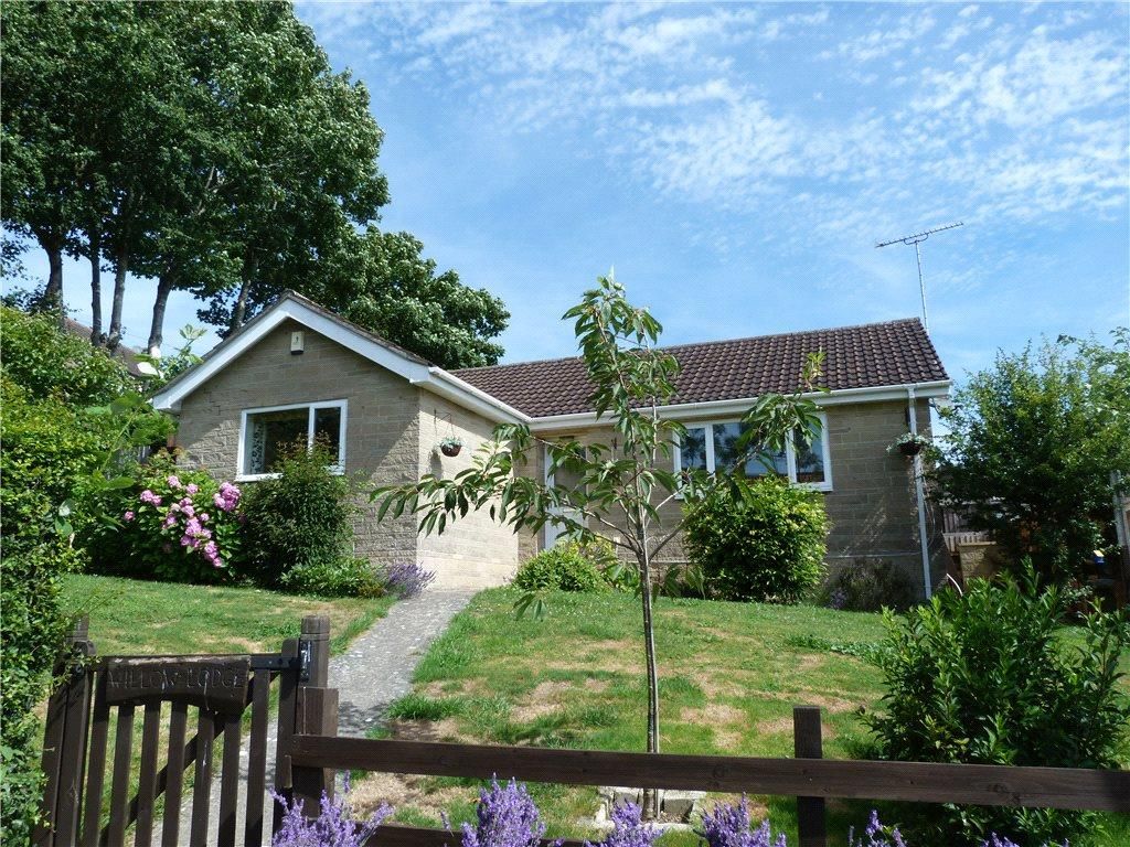 3 bed detached bungalow to rent in West Hill, Wincanton, Somerset BA9