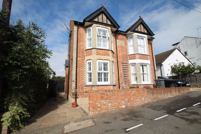 4 bed semidetached house for sale in Alexandra Road, High HP13 Zoopla