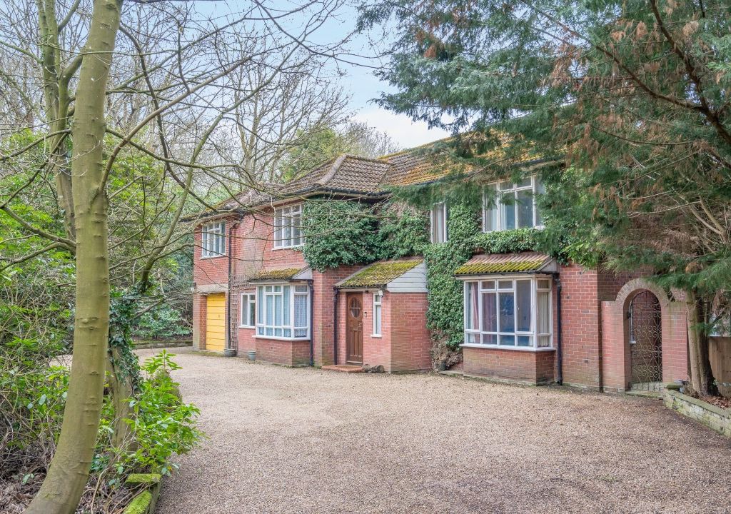 5 bed detached house for sale in Parish Road, Stratton Strawless