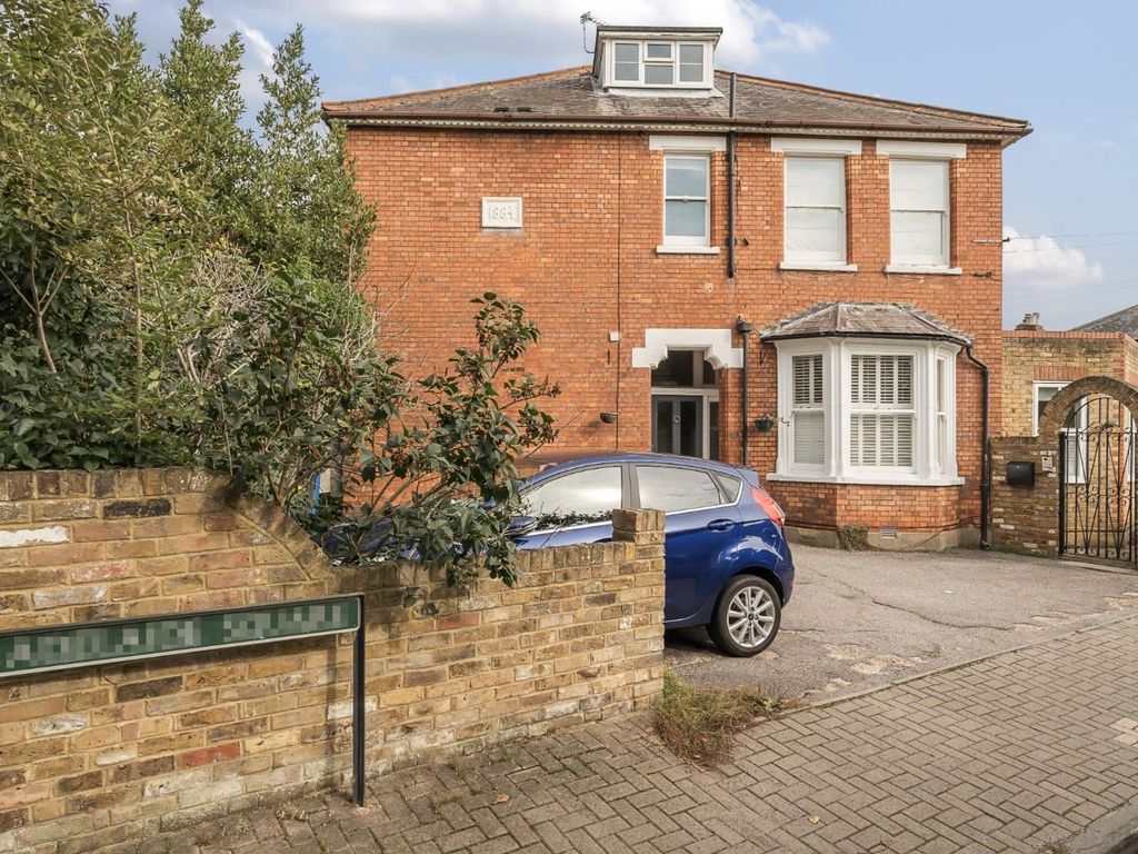 Studio for sale in Adelaide Square, Windsor, Berkshire SL4, £245,000