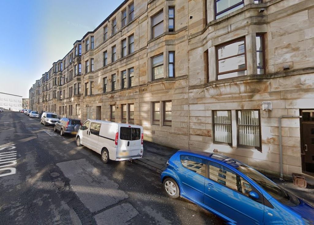 1 bed flat to rent in 3/1, 9 Dunn Street, Paisley PA1, £595 pcm Zoopla