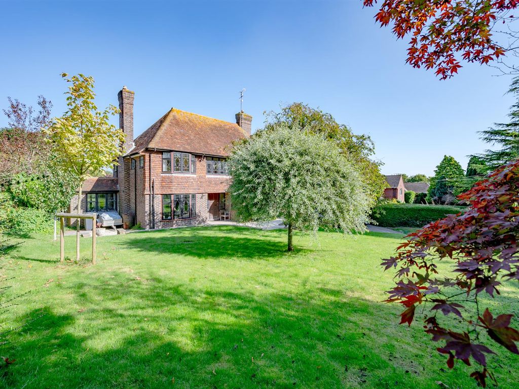 4 bed detached house for sale in Ratton Drive, Eastbourne BN20, £