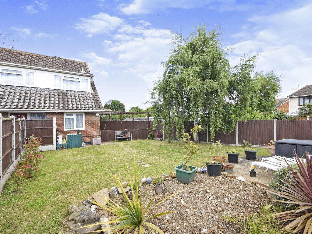 Highcliffe Close, Wickford SS11  