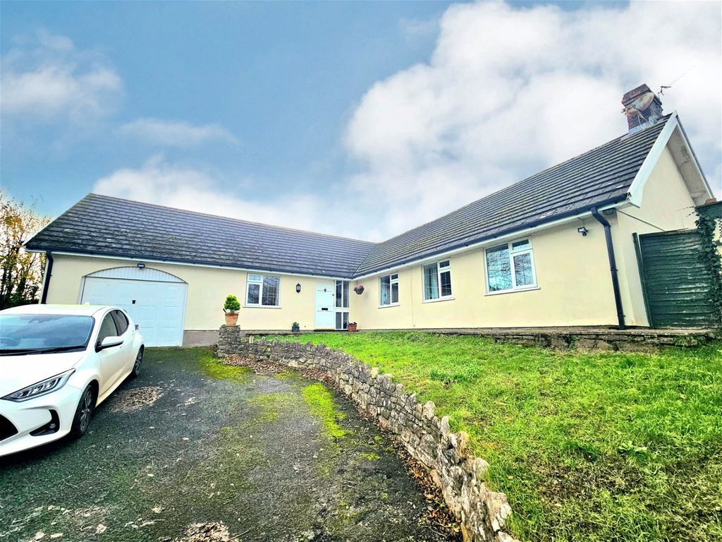 3 bed detached house for sale in The Orchard, Leason, Llanrhidian SA3