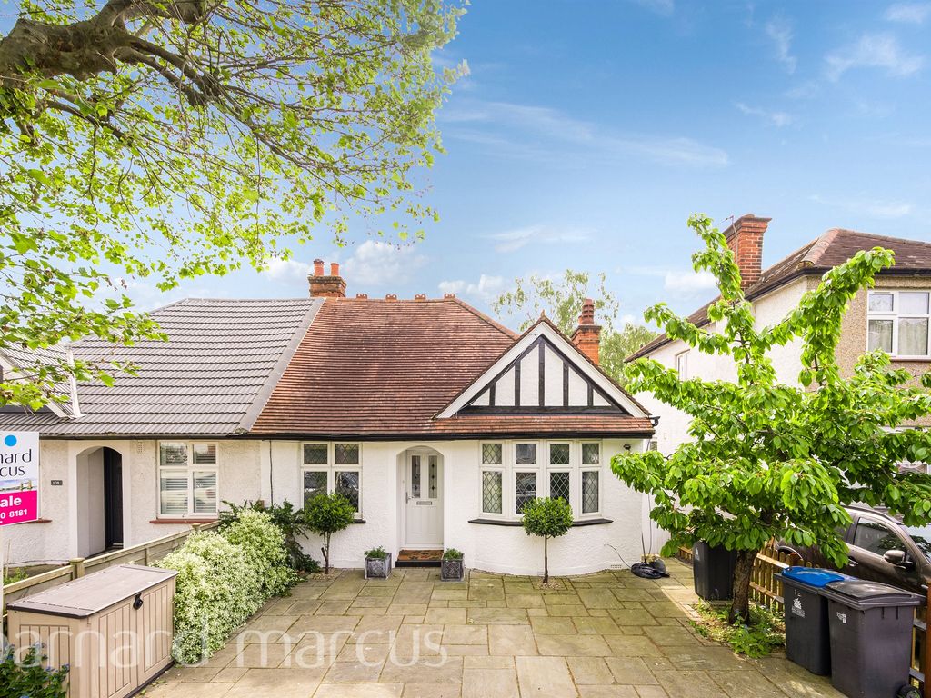 2 bed detached bungalow for sale in Cotterill Road, Surbiton KT6 Zoopla