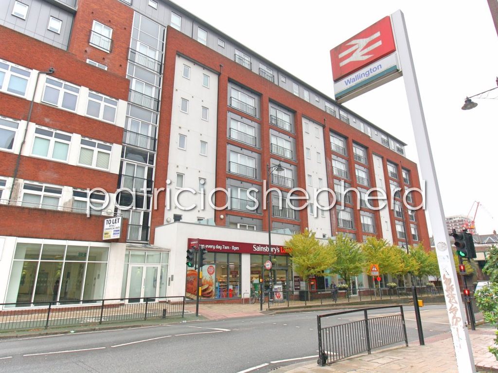 1 bed flat to rent in Manor Road, Wallington SM6, £1,200 pcm Zoopla