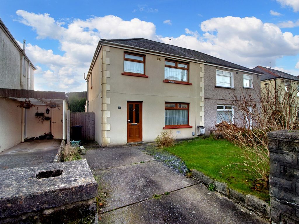 3 bed semidetached house for sale in Fforest Hill, Aberdulais, Neath