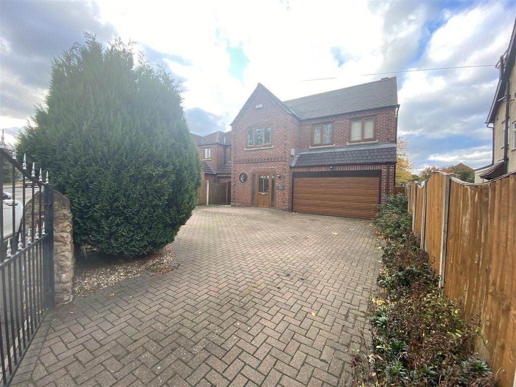 4 bed property to rent in Watnall Road, Hucknall, Nottingham NG15 Zoopla