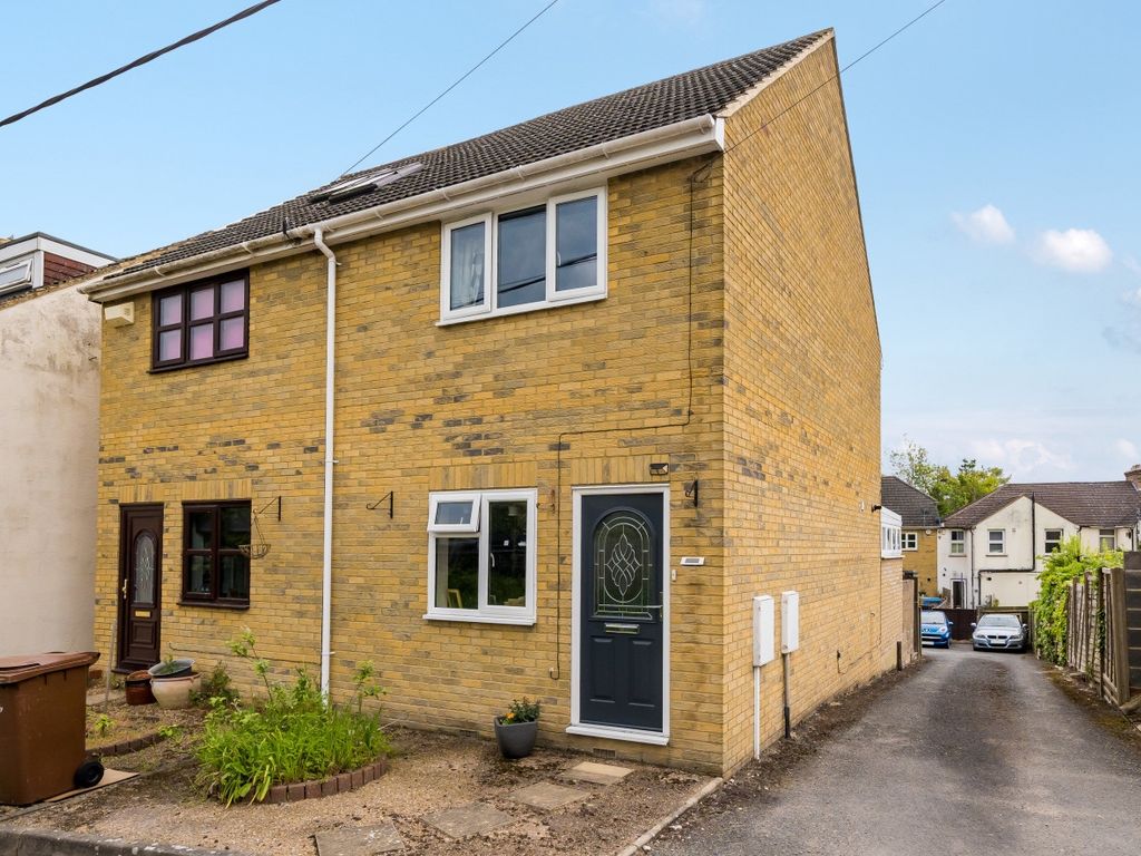 2 bed semidetached house for sale in Bradley Road, Upper Halling