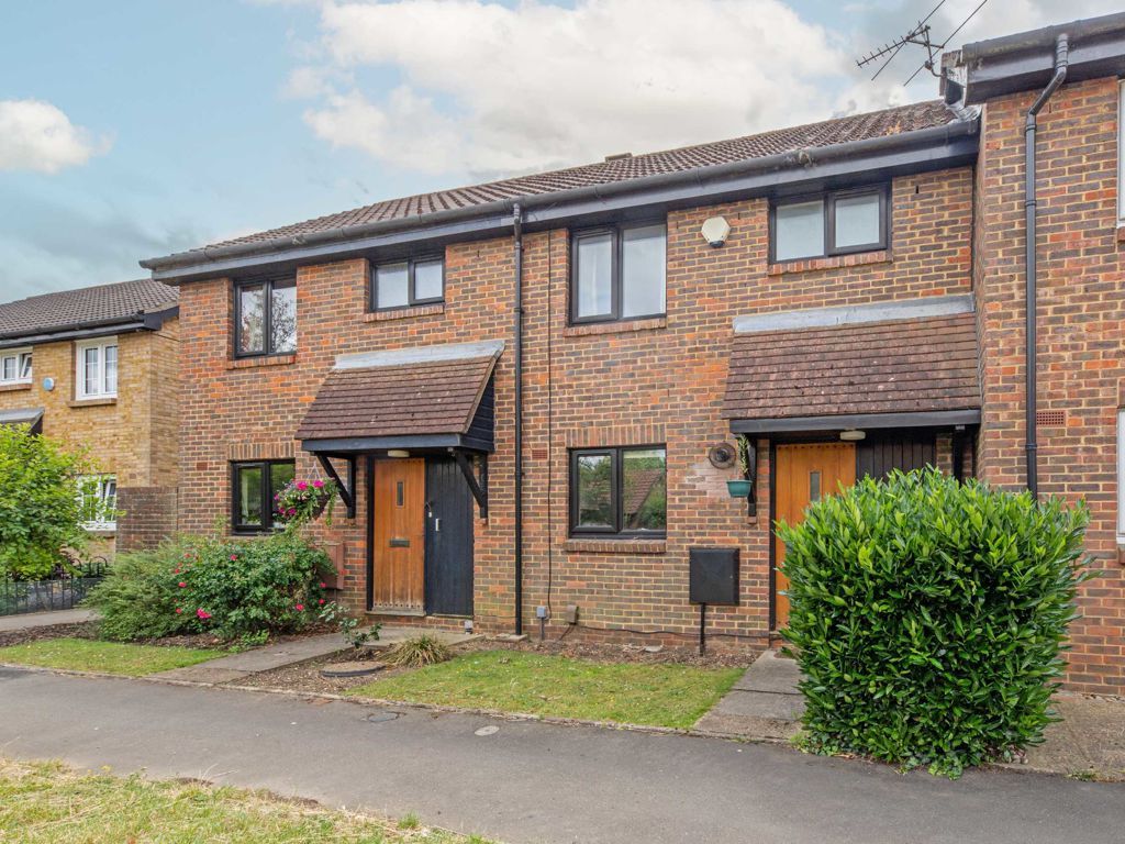 3 bed property for sale in Tanglewood Way, Feltham TW13 Zoopla