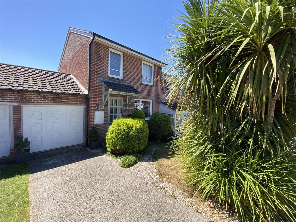 3 bed semidetached house for sale in Yealmpstone Close, Plympton