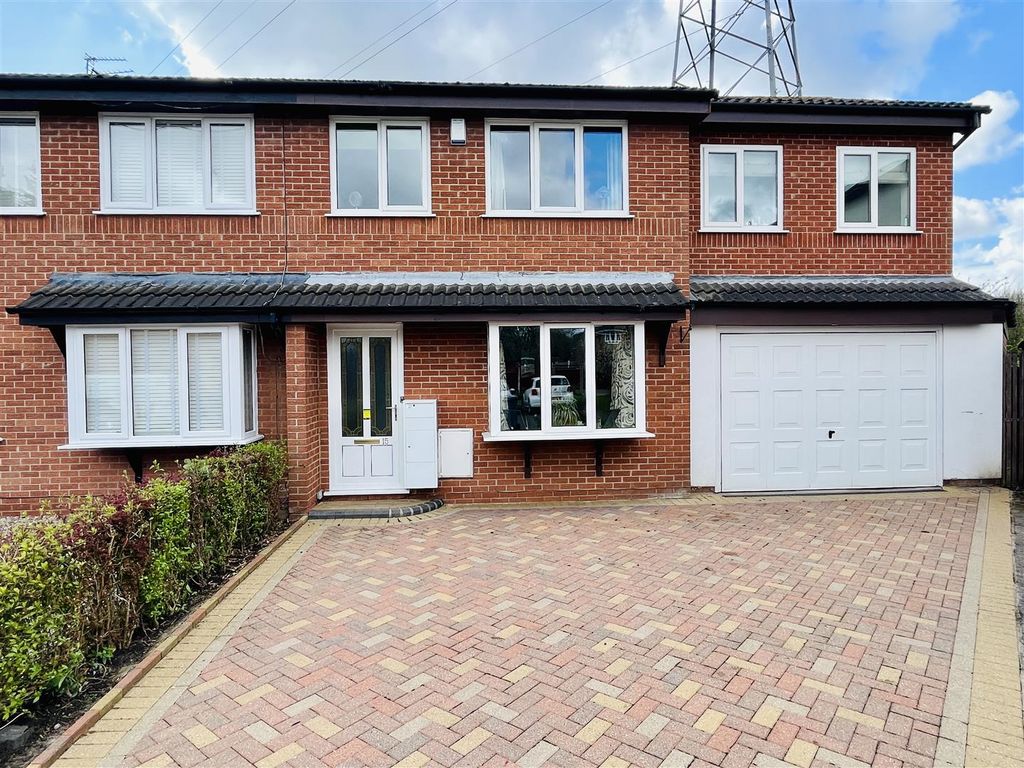 5 bed semidetached house for sale in Plover Drive, Broadheath