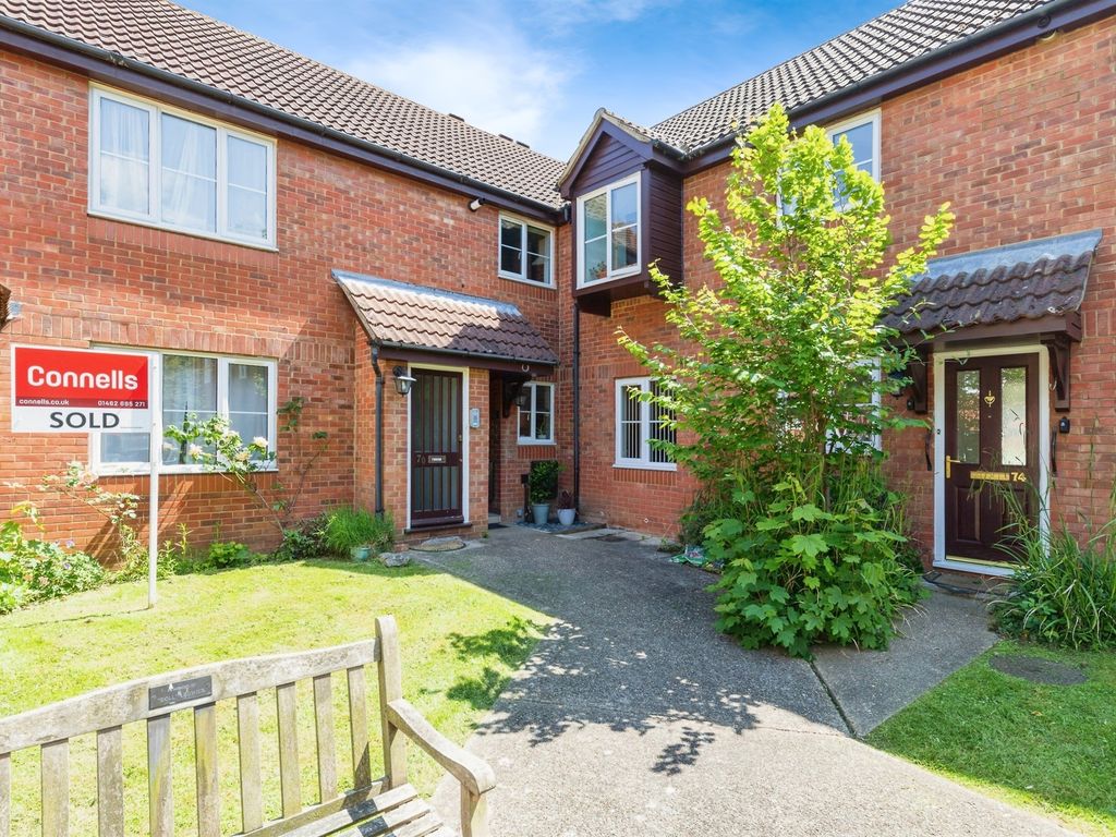 2 bed property for sale in High Avenue, Letchworth Garden City SG6, £