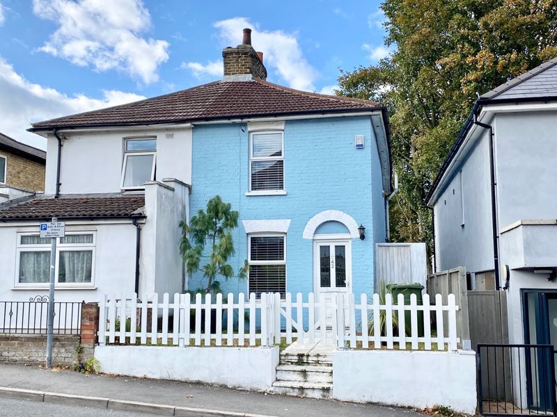 2 bed semidetached house for sale in Station Road, Crayford, Dartford