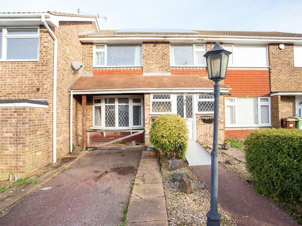 3 bed terraced house for sale in St. Pauls Road, BoughtonUnderBlean ME13, £250,000 Zoopla