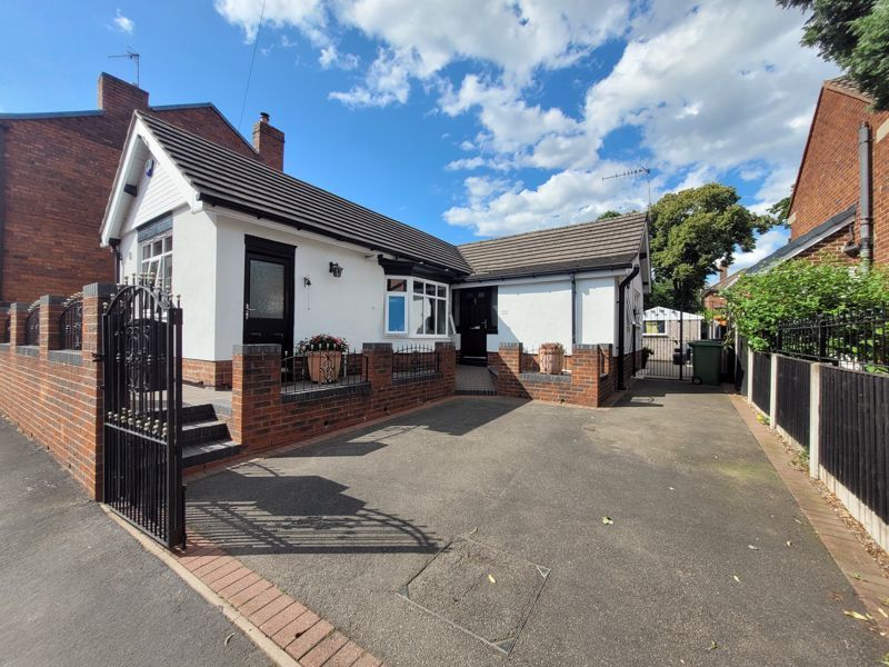 2 bed detached bungalow for sale in Lantern Road, Netherton, Dudley
