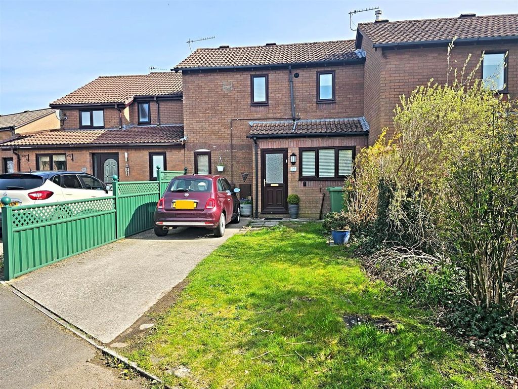 2 bed terraced house to rent in Chandlers Reach, Llantwit Fardre