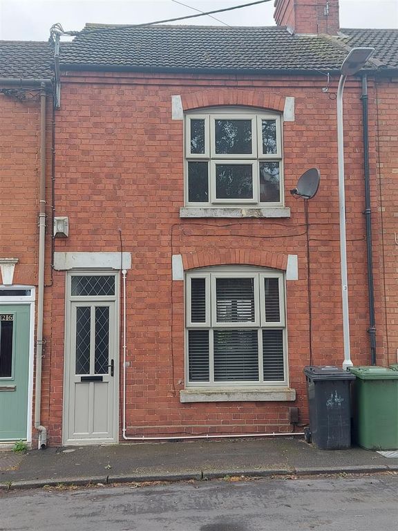 2 bed terraced house to rent in Thrift Street, Irchester