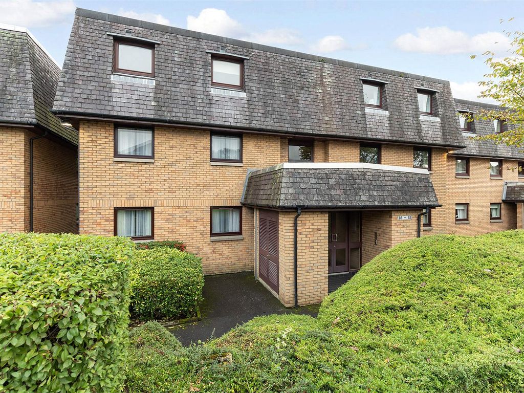 2 bed flat for sale in Clober Road, Milngavie, Glasgow, East