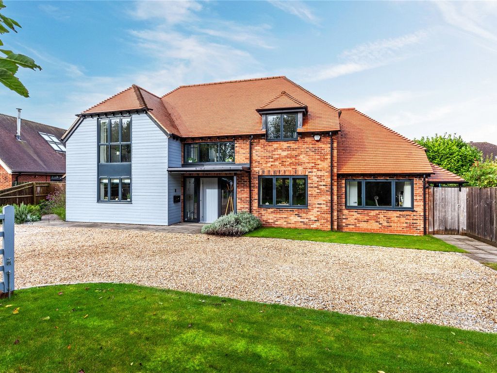 New home, 4 bed detached house for sale in Bessels Way, Blewbury