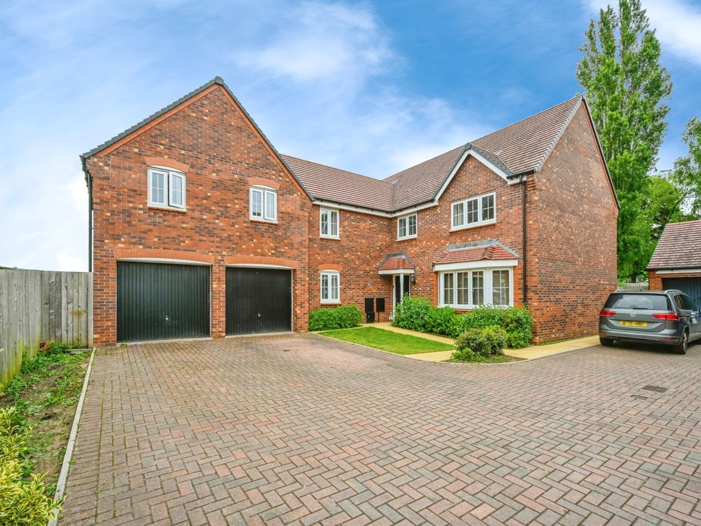 5 bed detached house for sale in Hertford Place, Stafford