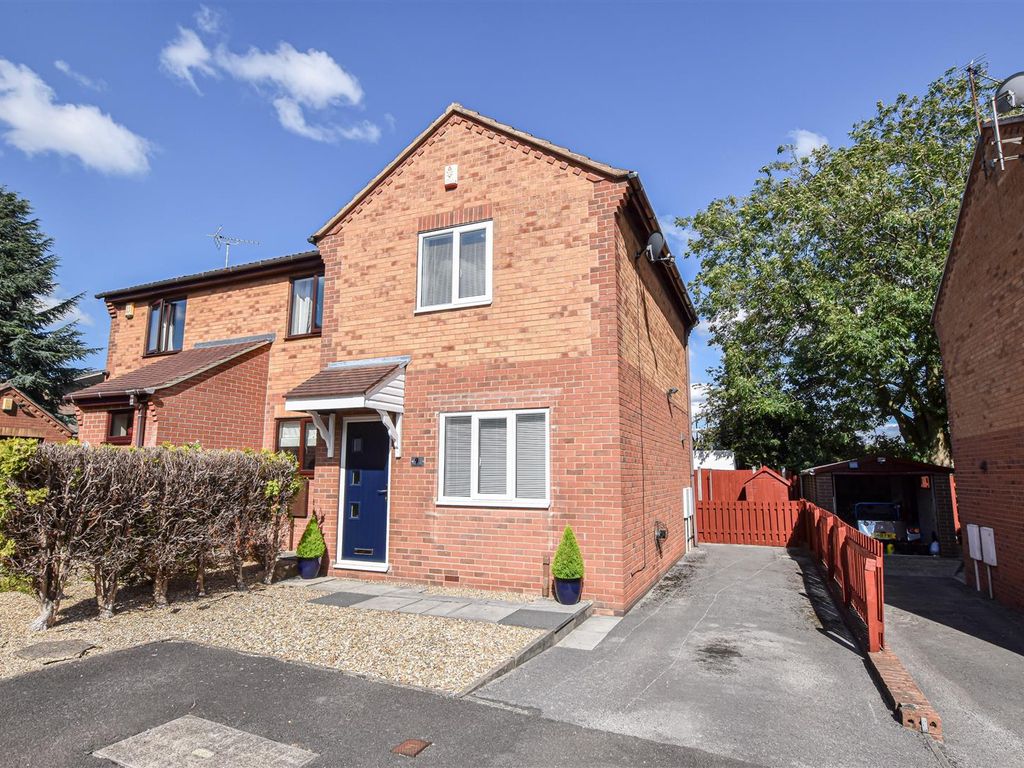 2 bed semidetached house for sale in Charnwood Close, Swanwick