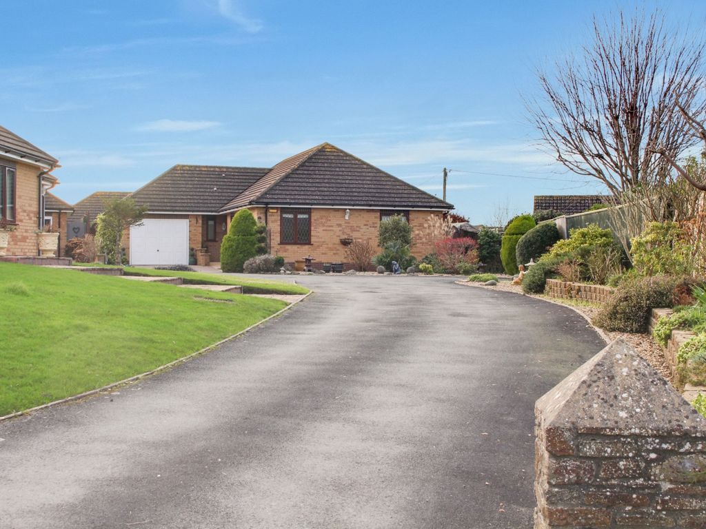 3 bed detached bungalow for sale in Ashley Gardens, Pottery Lane