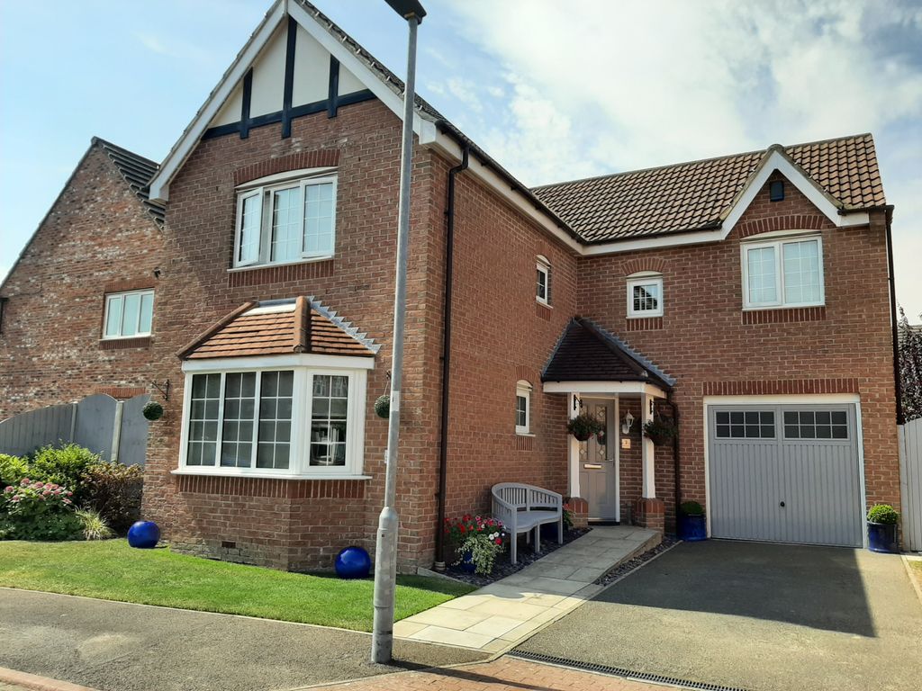 4 bed detached house for sale in White House Way, Epworth, Doncaster