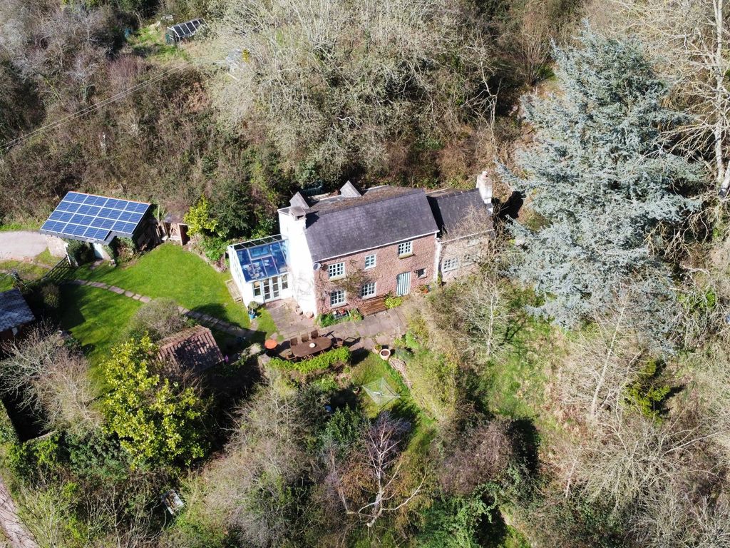 4 bed cottage for sale in Lower Shapridge, Flaxley, Mitcheldean GL17