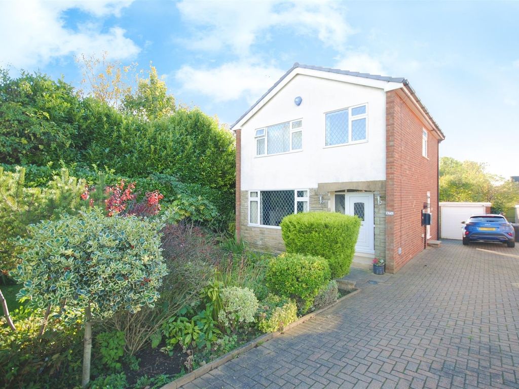 3 bed detached house for sale in Westfield Lane, Kippax, Leeds LS25, £