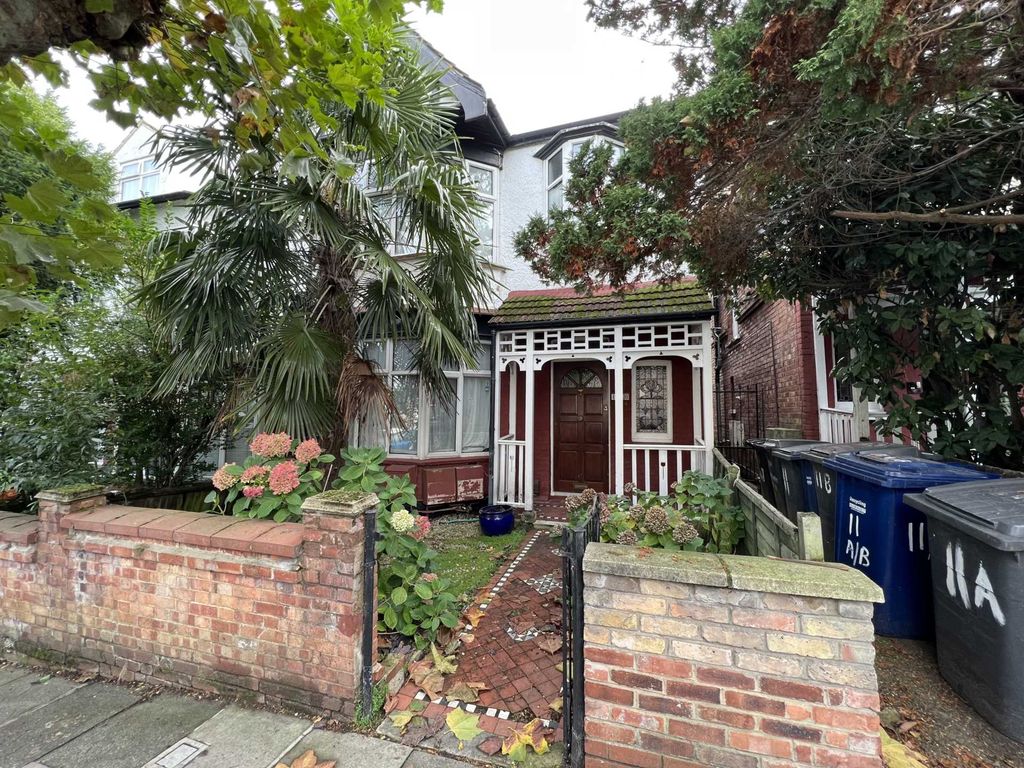 1 bed flat to rent in Graham Road, London NW4 Zoopla