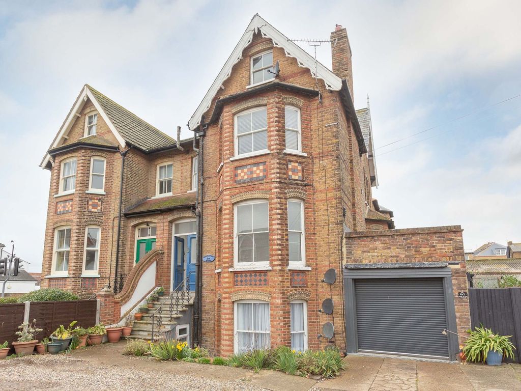 2 bed flat for sale in Canterbury Road, Harbledown House CT6 Zoopla