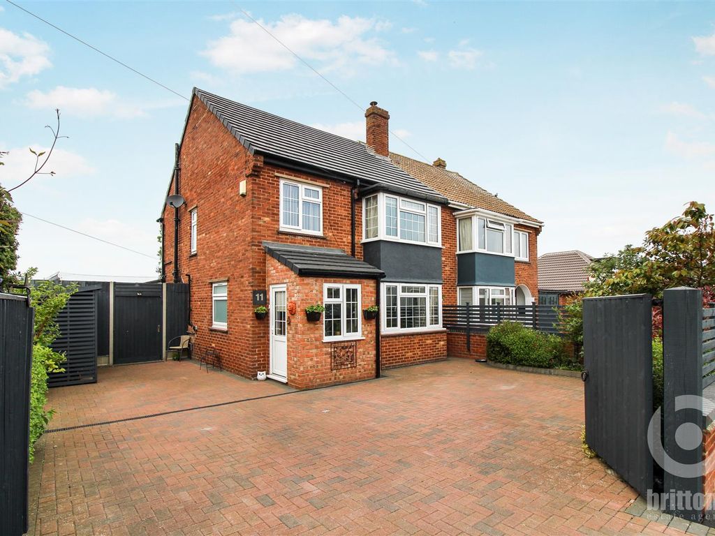 4 bed semidetached house for sale in Old Town Way, Hunstanton PE36, £
