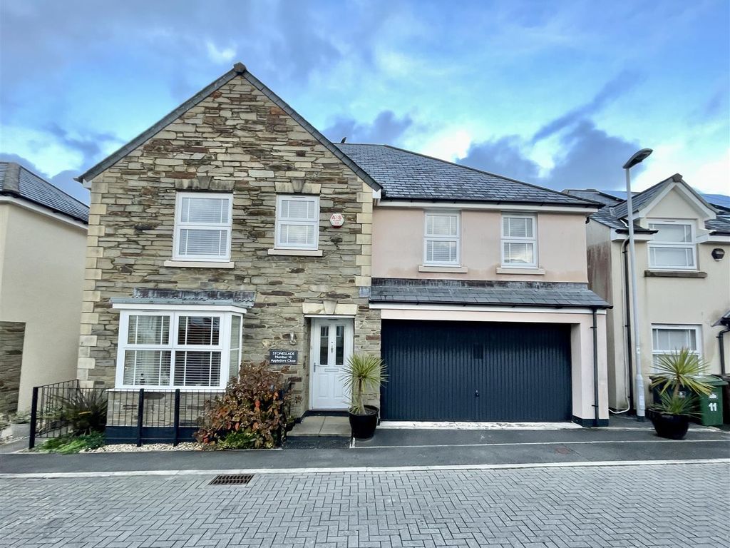 5 bed detached house for sale in Appledore Close, Plymouth PL6, £